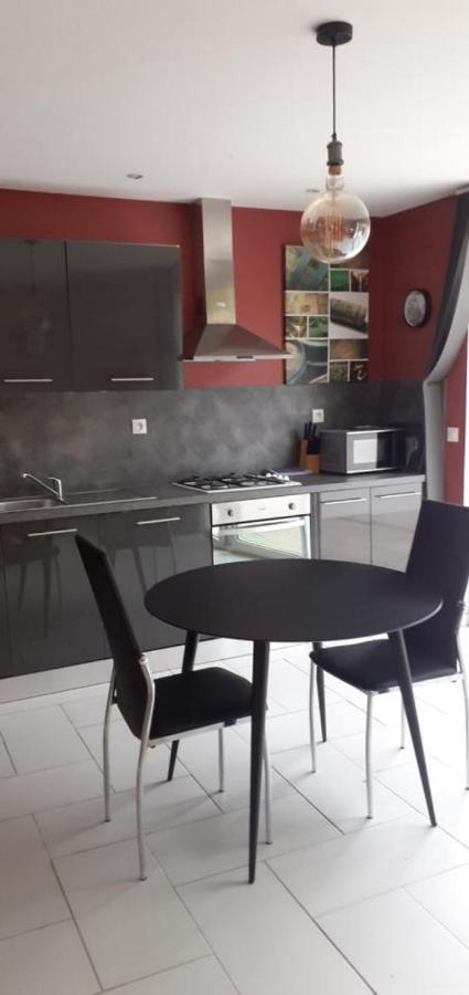 Apartment Meuble 27m2 - Entree Privee