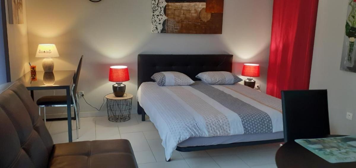 Meuble 27m2 - Entree Privee Apartment