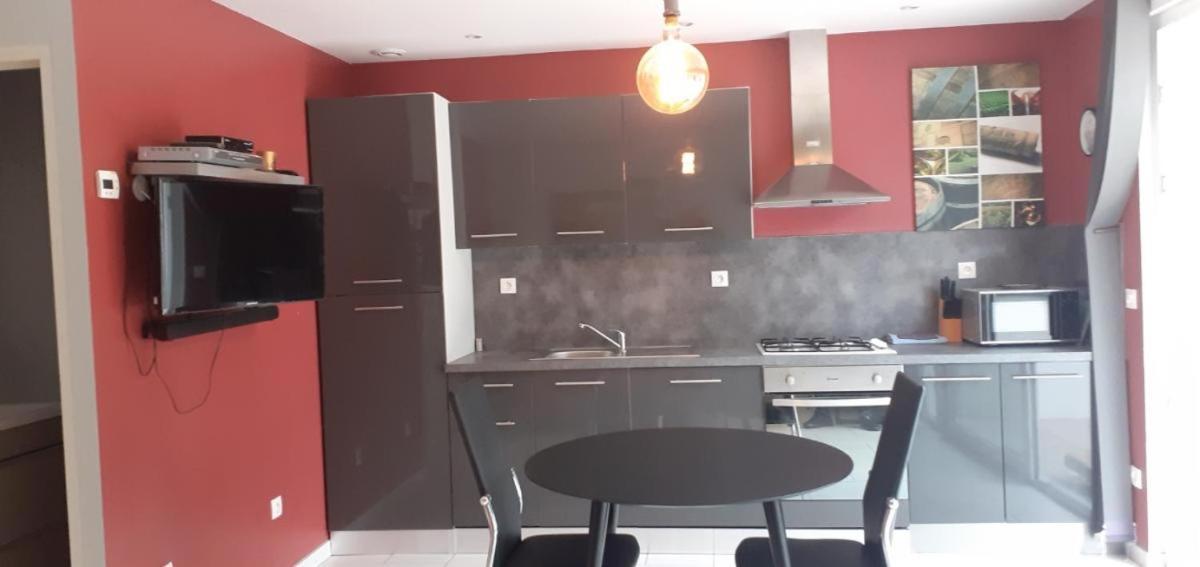 Apartment Meuble 27m2 - Entree Privee Demange-Baudignecourt